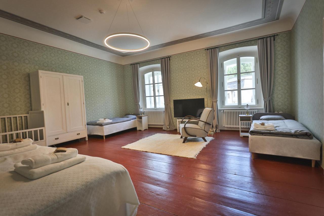Just Jimramov Hotel Bagian luar foto