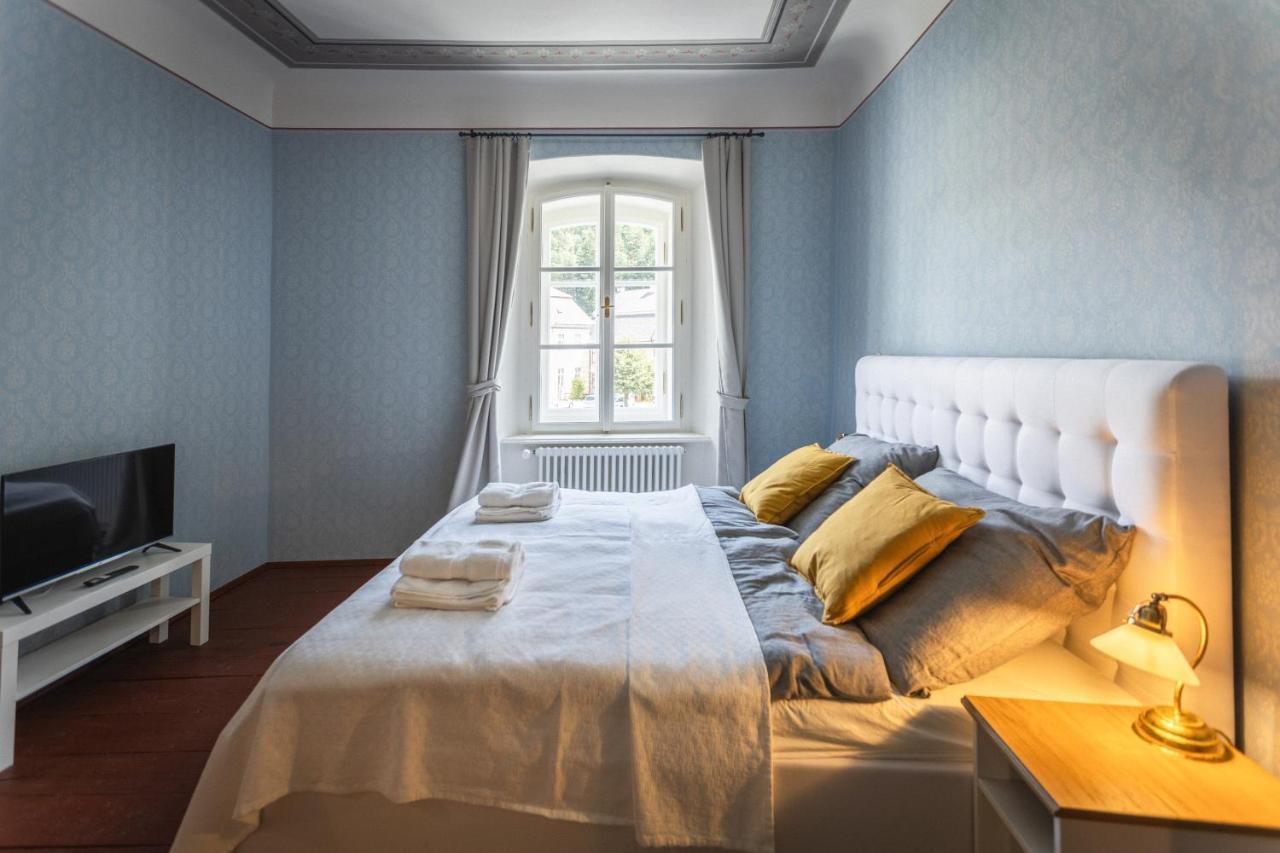 Just Jimramov Hotel Bagian luar foto